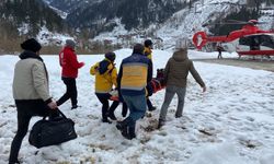 112 Ekipleri Zor Şartlarda Görevde