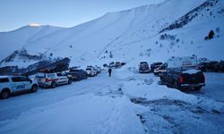 Çığ Çalışmalarına Üçüncü Günün Ardından Ara