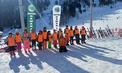 Artvin Orman Spor’dan Çocuklara Kayak Kursu