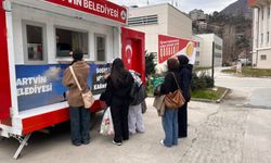ÖĞRENCİLERE SINAV HAFTASINDA SICAK ÇORBA İKRAMI