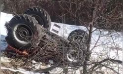 Traktör Devrildi, Köy Muhtarı Hayatını Kaybetti