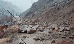 Yusufeli’nde Heyelan