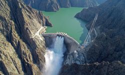 “Çoruh’un Mavi Gerdanlıkları Ülkemizi Aydınlatıyor”