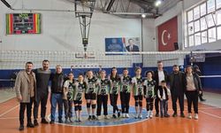 Borçkaspor Mini Kızlar Artvin İl Birincisi Oldu