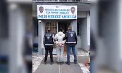 Cezaevinden Kaçtı, İlçe Merkezine Doğru Koşarken Kayalık Alanda Yakalandı