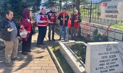 Şehit Kabirleri Bayrama Hazırlanıyor