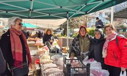 CHP’li Kadınlardan Esnafa Ziyaret