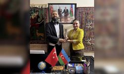 Dünyaca Ünlü Yazar Akif Manaf’a Anlamlı Ödül: “Barış Sanatı Ödülü”