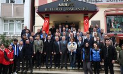 Osman Aşkın Bak, Arhaviyi Ziyaret Etti