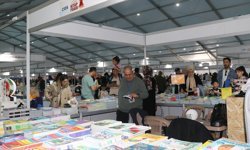 Rize'de 3. Kitap Fuarı devam ediyor