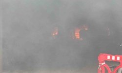 Rize'de inşaat alanında yangın