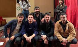 “Gel, Gör, Gül, Geri Git”