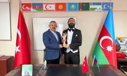 Dünyaca Ünlü Yazar Akif Manaf’a Diyalog ve Barış Ödülü