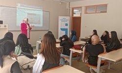 Şavşat’ta Öğrencilere İş Kulübü Eğitimi