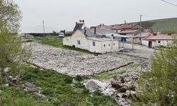 Ardahan'da sağanak ve dolu etkili oldu