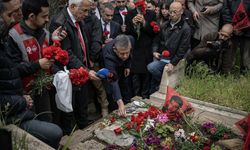 CHP Genel Başkanı Özel, Gezmiş, Aslan ve İnan için düzenlenen anma programında konuştu: