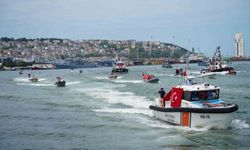 'Gemilerin Denizden Tören Geçişi'ne yoğun ilgi