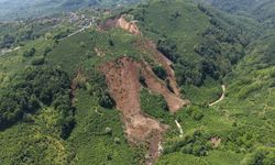 Ordu'da heyelan bölgesi havadan görüntülendi: Dağ aşağı kaydı, 400 dönüm alan etkilendi