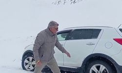 Palandöken geçidinde kar ve tipi etkili oluyor