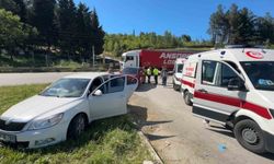 Samsun'da SUV ile otomobil çarpıştı: 1'i çocuk 2 yaralı