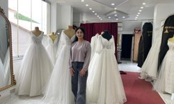 Gelinlikçilerde Yoğun Mesai Başladı