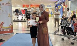 Kastamonu'da minik sporcular cimnastik gösterisi sundu