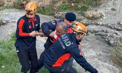 Erzurum'da mantar toplarken mahsur kalan çift kurtarıldı