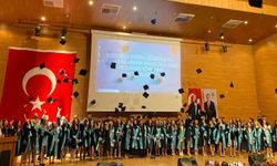 Kazım Karabekir Anadolu Lisesi'nde Mezuniyet Coşkusu