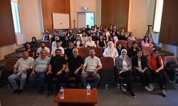 “Optisyenlik Mesleğinin Geleceği” Ele Alındı