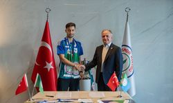 Çaykur Rizespor, Tayyip Talha Sanuç'u renklerine bağladı