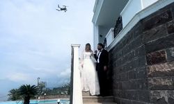 Sıcaktan bunalan gelini dron ile serinletti