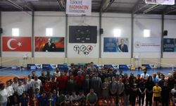 Ardanuç'ta Badminton Heyecanı