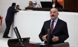 Uğur Bayraktutan TBMM’de İsmet Acar’ı Andı: “Çok İyi Bir Artvinliydi, Onu Asla Unutmayacağız”