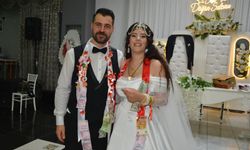 Emre ile Nazlıcan Görkemli Düğünle Dünyaevine Girdi