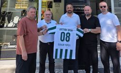 ARTVİNLİ İŞ İNSANI TOPÇU'YA ARTVİNSPOR'DAN ZİYARET