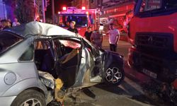 Çarşamba'da kamyonla otomobilin çarpıştığı kazada 3 kişi yaralandı