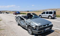 Samsun'da kamyonet ile otomobil çarpıştı, 6 kişi yaralandı