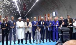 Abdulkadir Uraloğlu: 'Çamlıhemşin tüneli ve Ayder yoluyla yıllık 772 milyon lira tasarruf sağlayacağız'