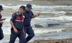 Samsun'da sahile vurmuş insansız deniz aracı bulundu