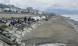 Rize'de denizde kaybolan çocuğu arama çalışmaları sürüyor