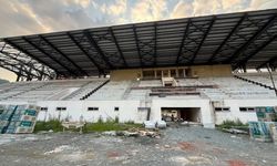 Hopa İlçe Stadı’nda Çalışmalar Sürüyor