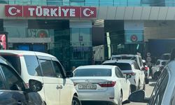 Sarp’ta Titiz Gümrük Kontrolleri Kuyruk Oluşturuyor