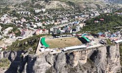 250 Metre Yükseklikteki Arenada Yılın Son Boğa Güreşleri Yapıldı