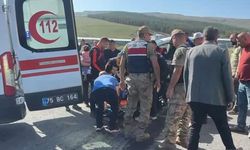 Otomobil ile pikap çarpıştı: 3 kişi yaralandı