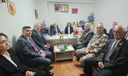 Vali Ergün, Gaziler Günü’nde Derneği Ziyaret Etti