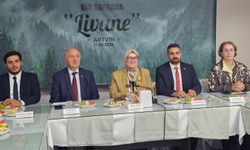 AK Parti Genel Başkan Yardımcısı Uygur Artvin’de STK Temsilcileriyle Buluştu