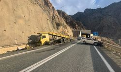 Artvin-Yusufeli Yolunda Trafik Kazası: 1 Kişi Hayatını Kaybetti