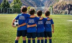Yusufeli Belediyesi’nden Çocuklara Futbol Okulu