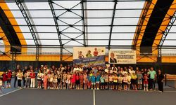 Arhavi’de Minik Tenisçiler Kortta Buluştu