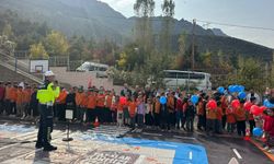 Jandarma Trafik Eğitim Aracı Öğrencilerle Buluştu